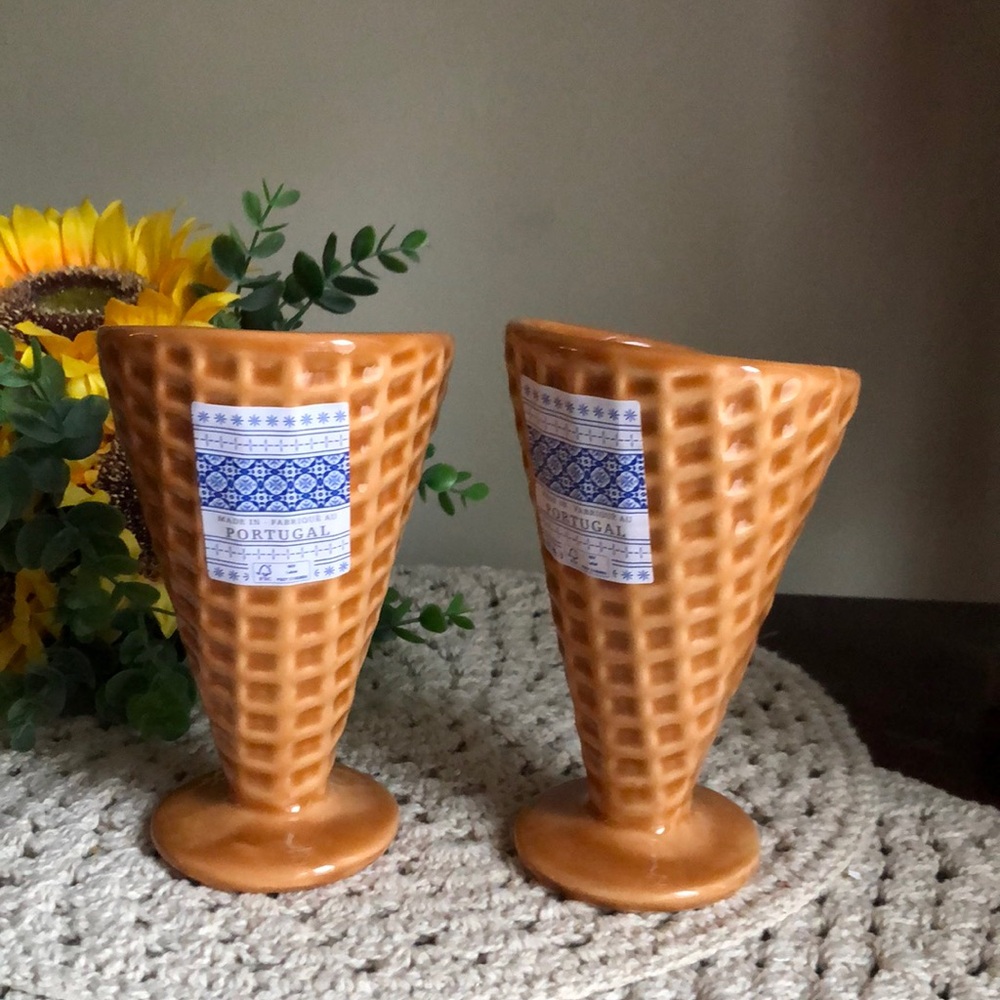 FAIANCAS Ramos Ceramic Waffle Cone Dish– Brown (Set of 2)